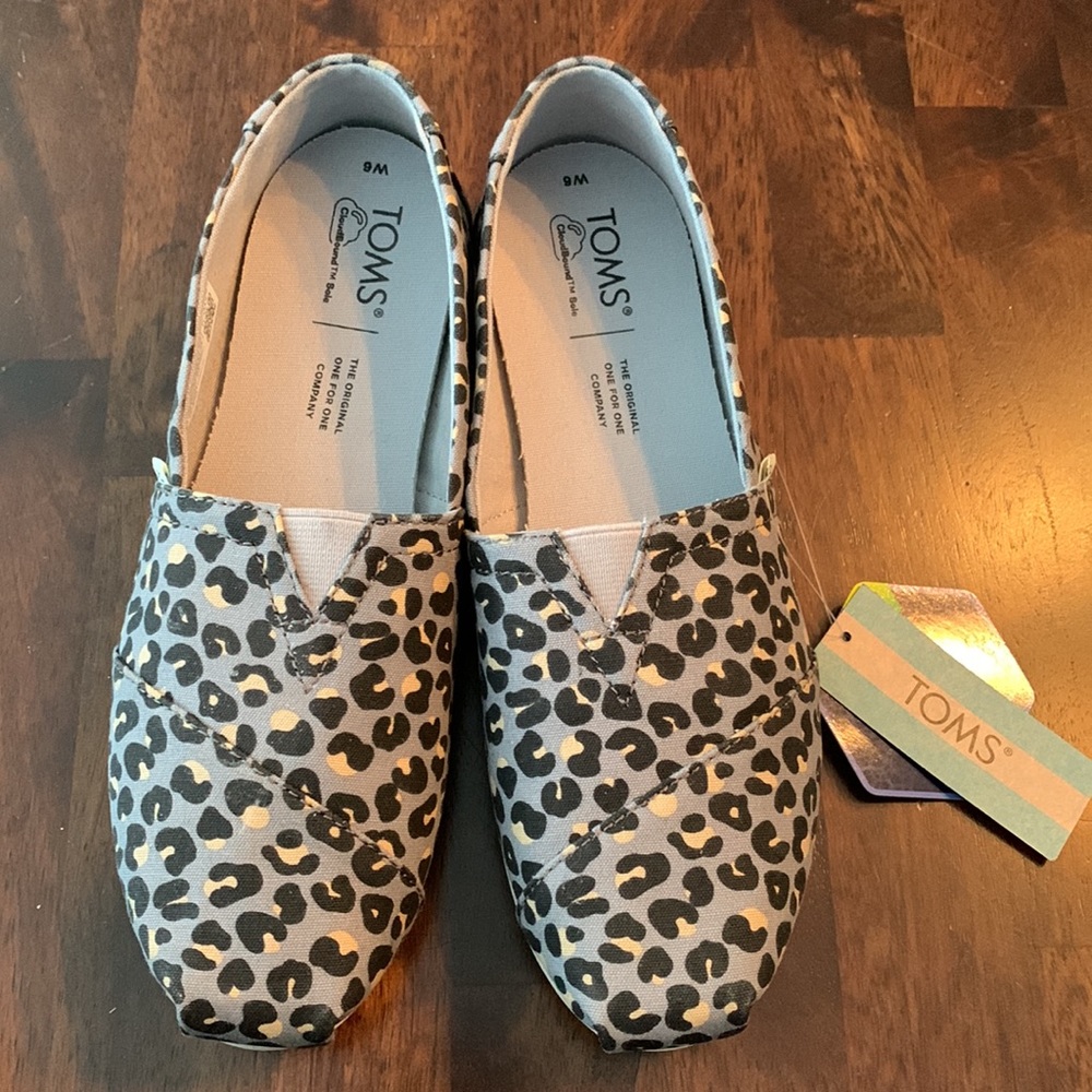 NIB TOMS Alpargata Grey Leopard Print, size 6, new with tags and box - Picture 4 of 6